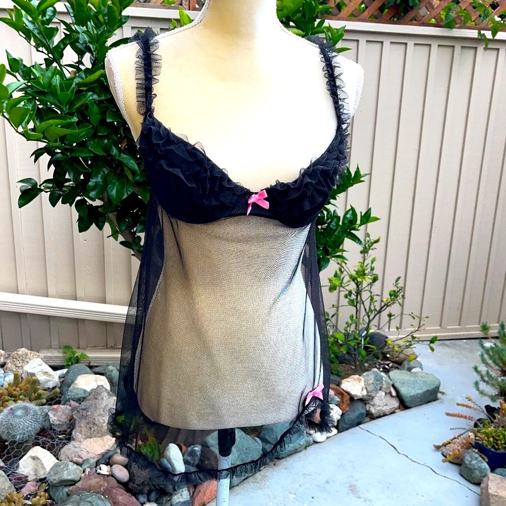 Short negligee 36B underwire